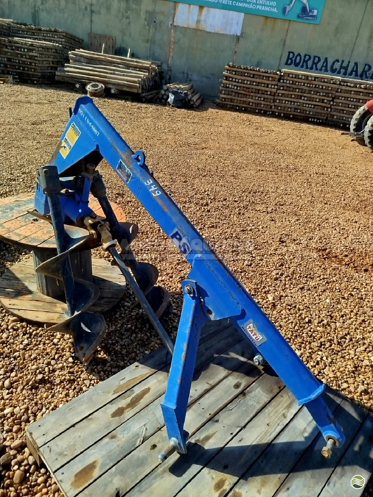 IMPLEMENTOS AGRICOLAS PERFURADOR SOLO PERFURADOR DE SOLO Agromáquinas COLNIZA MATO GROSSO MT